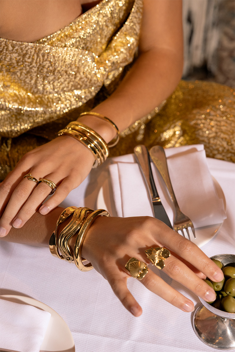 Chunky bangle with swirl | My Jewellery