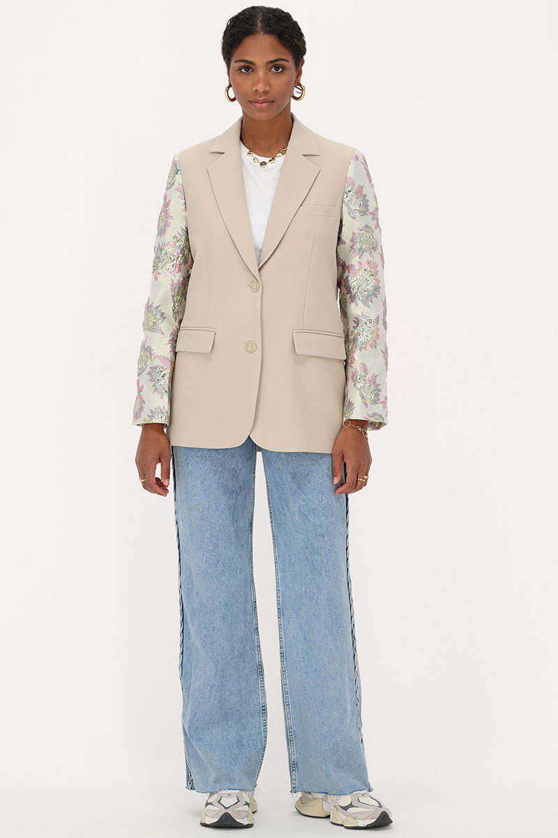 Beige blazer with jacquard sleeves | My Jewellery