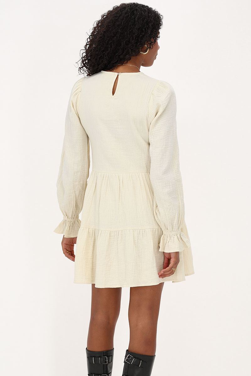 Beige dress with elastic sleeves | My Jewellery