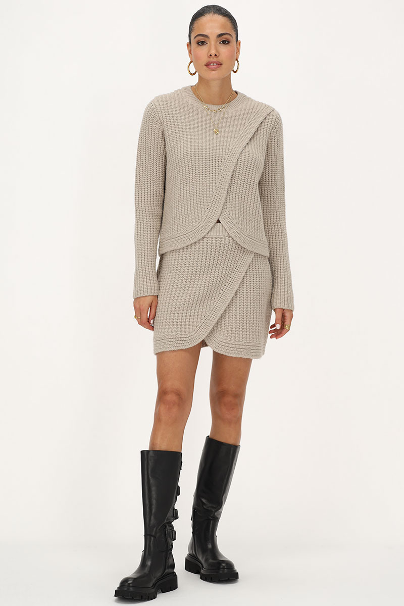 Beige knit skirt with overlap | My Jewellery