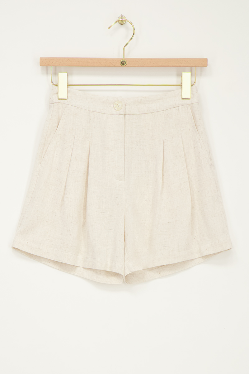 Beige linen look bermuda shorts | My Jewellery