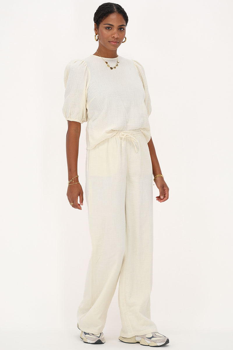 Beige trousers with elastic band & bow tie | My Jewellery