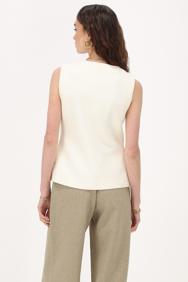 Beige vest with pockets | My Jewellery