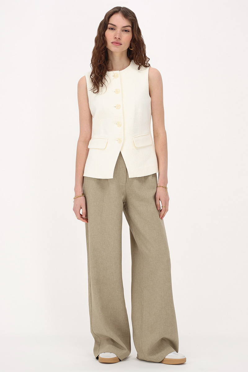 Beige vest with pockets | My Jewellery