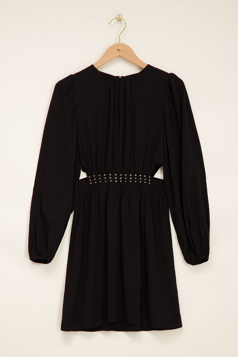 Zwarte jurk met studs en cut-out detail | My Jewellery