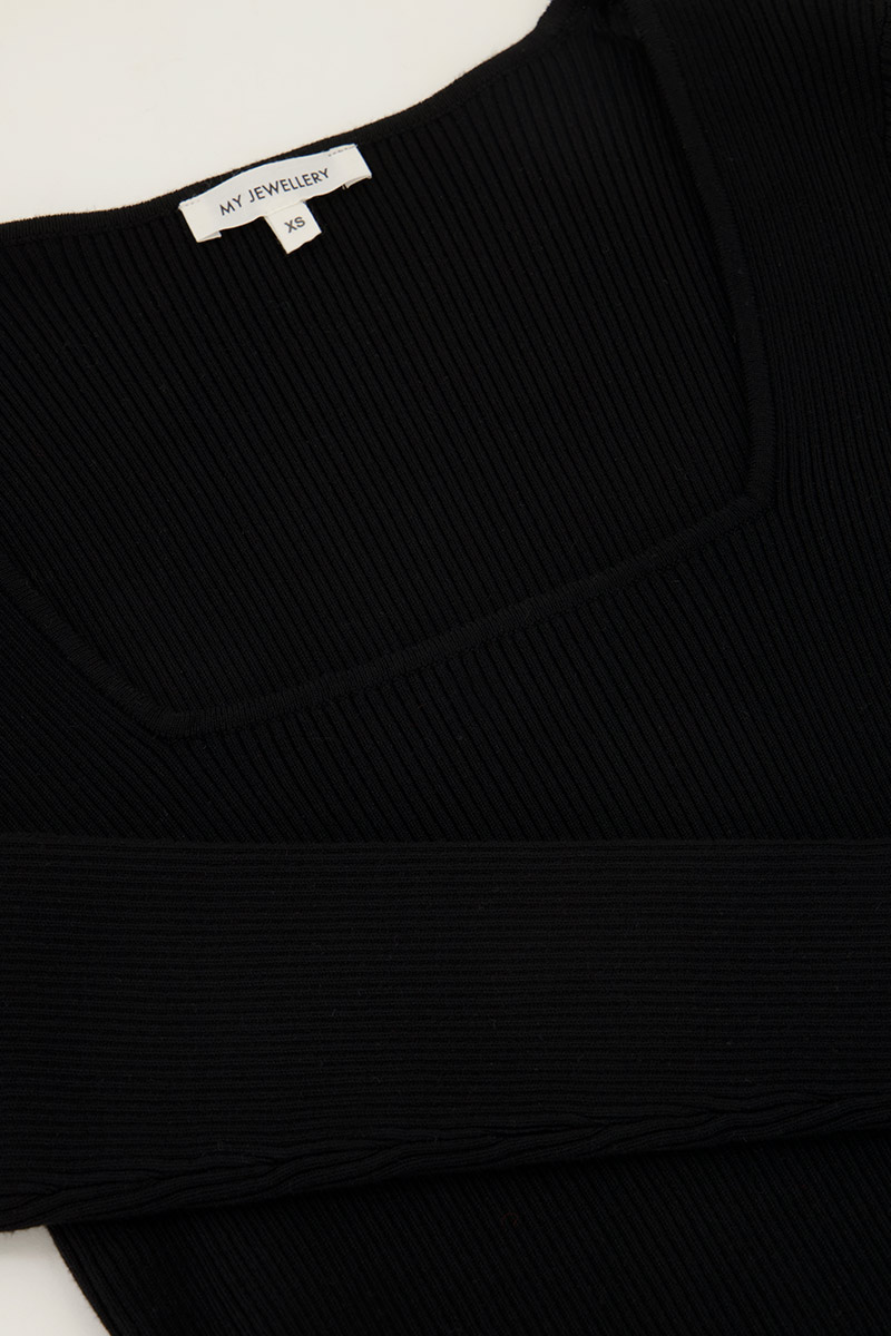 Black midi dress with square neckline | My Jewellery