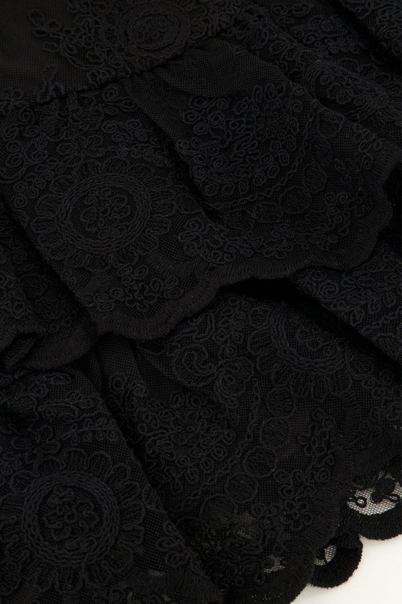 Black short skirt with lace | My Jewellery
