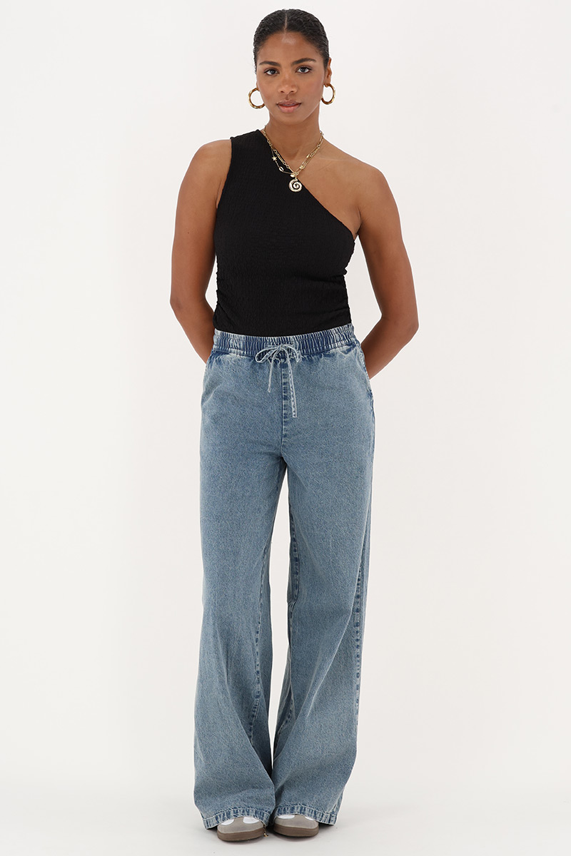 Black one-shoulder top with structure | My Jewellery