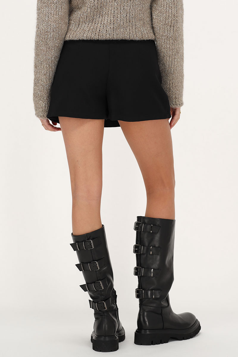 Black skort with pockets | My Jewellery