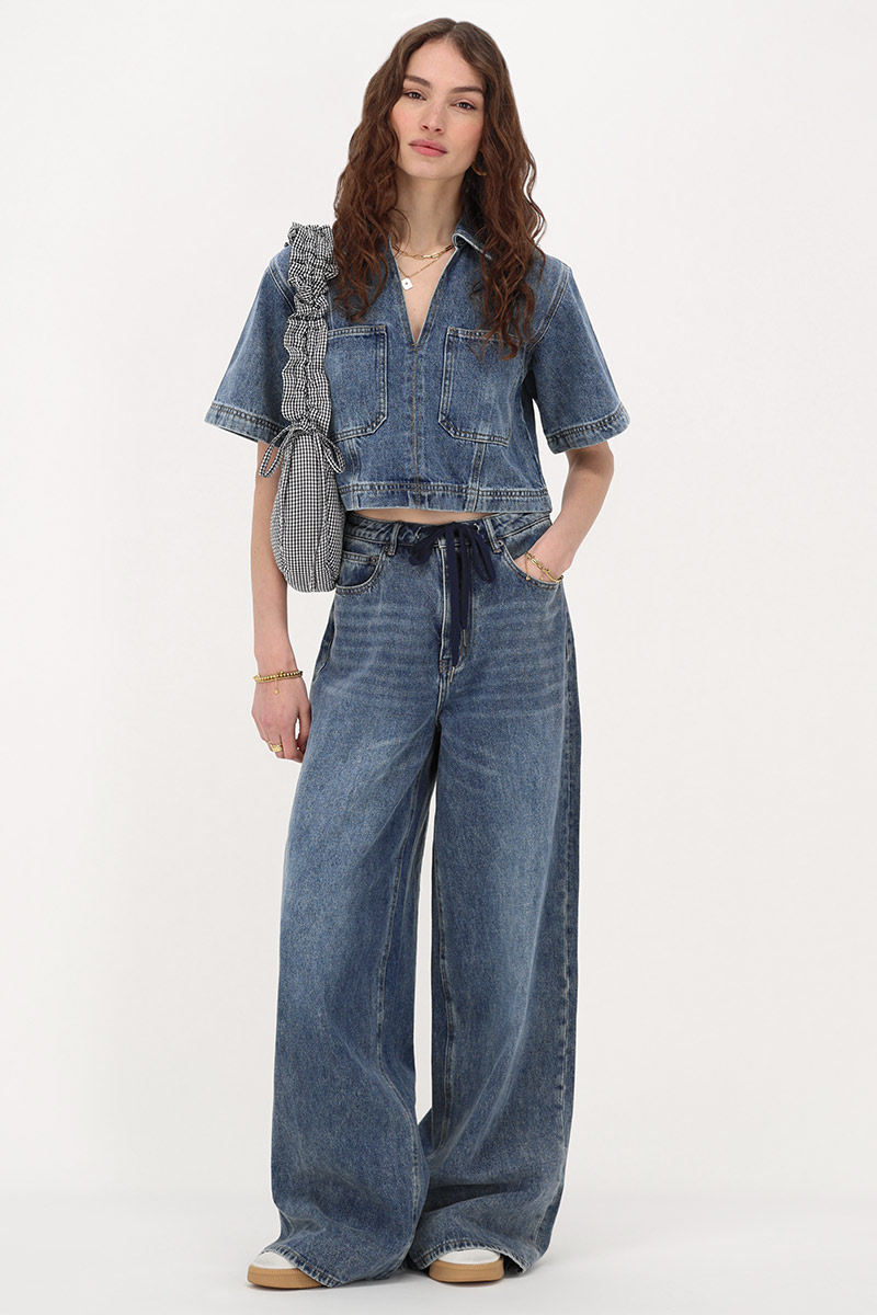 Blue denim top with V-neck | My Jewellery