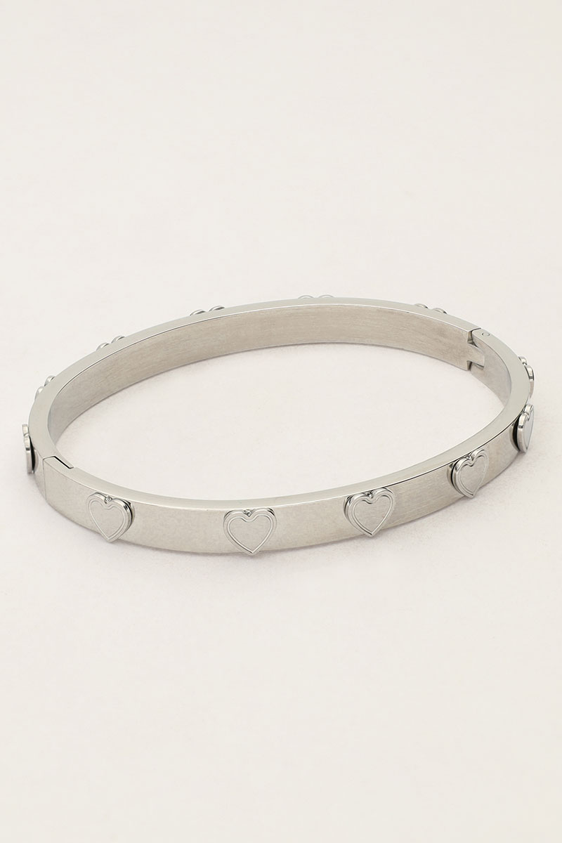 Bold bangle with hearts