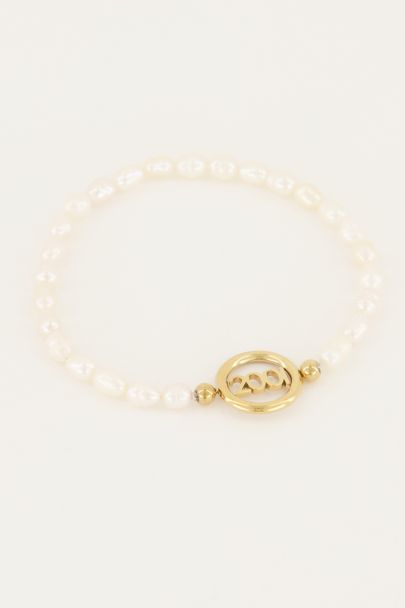 Birth year pearl bracelet