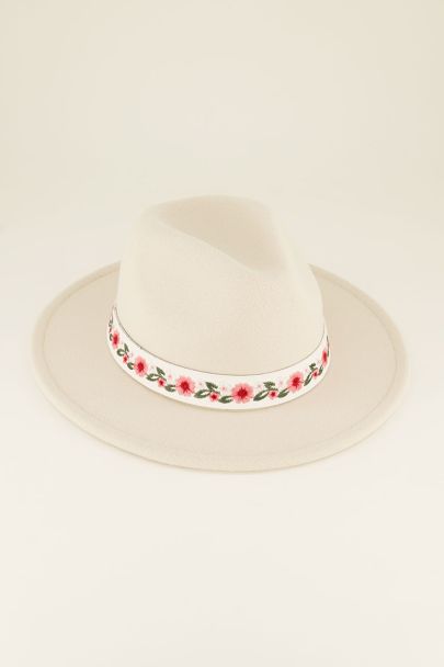 Beige fedora hat with floral band | My Jewellery