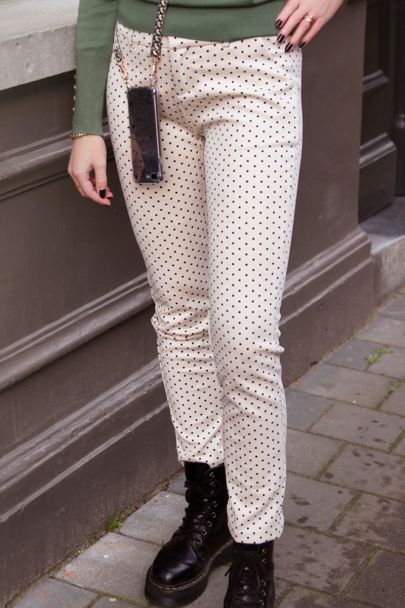 Beige trousers with dots