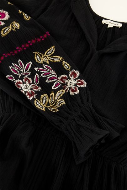 Zwarte mousseline jurk met embroidery