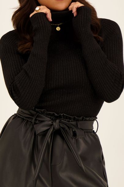 Zwarte rib coltrui met lurex