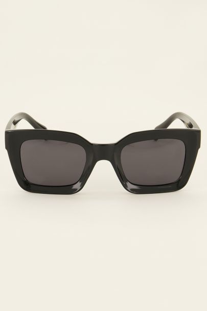 Black square sunglasses | My Jewellery