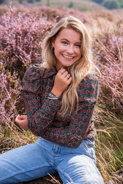 Blauwe blouse met bloemenprint