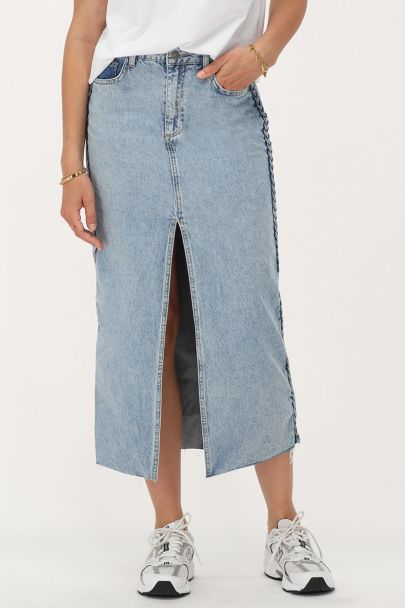 Jupe midi en denim bleu avec détails tressés