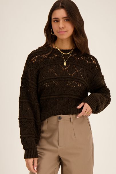 Brauner Pullover mit Ajourmuster