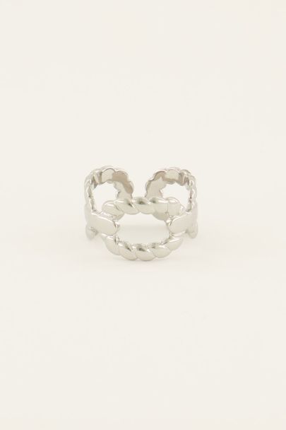 Woven patterned chain ring