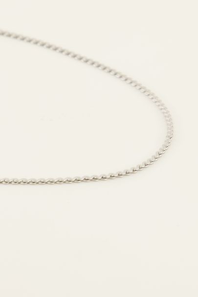 Lange ketting met platte schakels