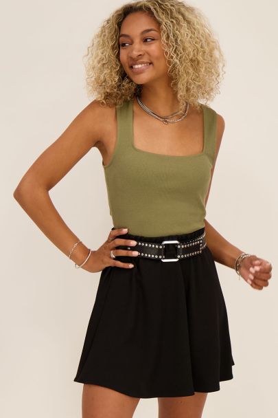 Donkergroene top met rib & vierkante hals