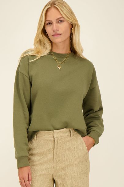 Green sweater C'est la vie