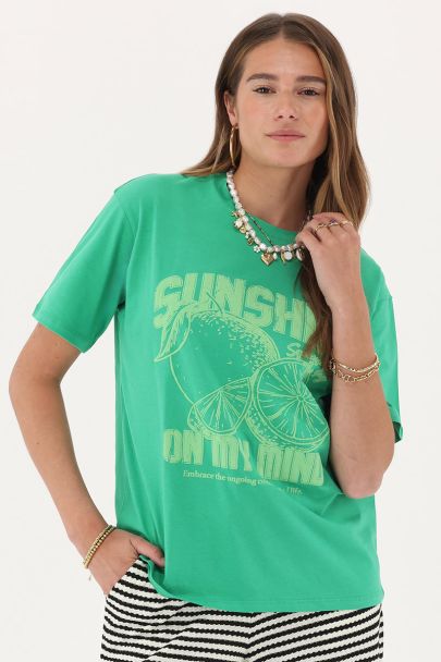 Groen T-shirt "Sunshine on my mind"