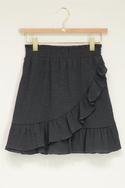 Grey skirt with pleats