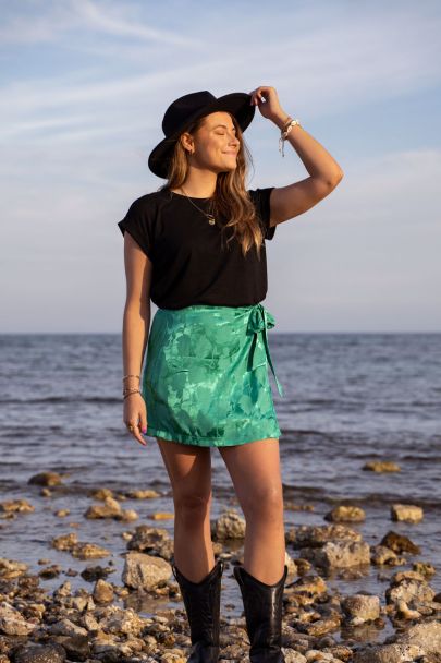 Groene wikkelrok met jacquard 