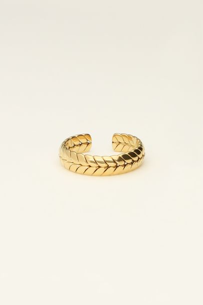 Herringbone patterned ring | My Jewellery