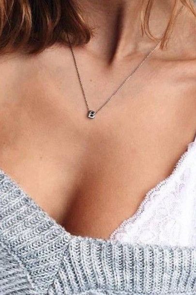 Collier couleur argentée √† initiale ‚Äì A-Z