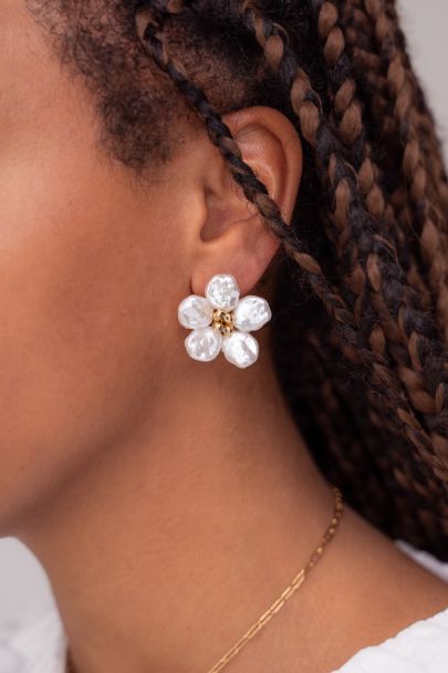 Island earrings with flower