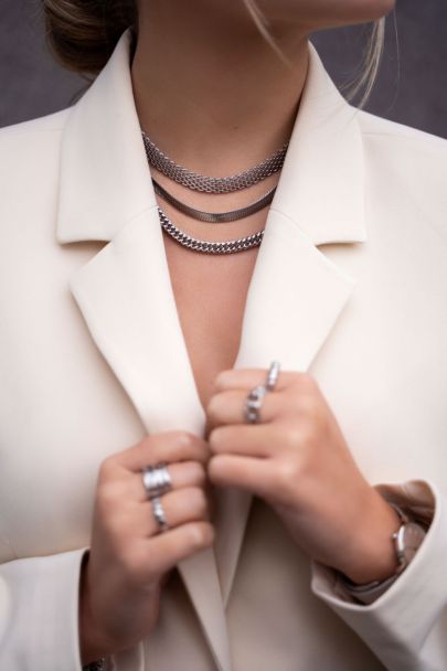 Thick chain necklace