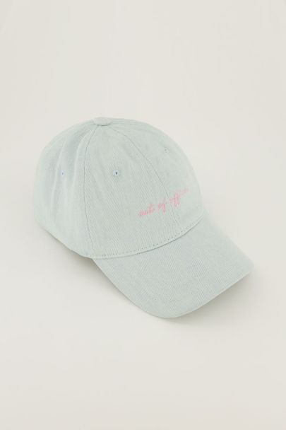 Casquette bleue "out of office"