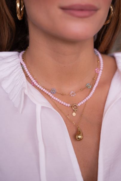 Light pink beaded necklace with clasp