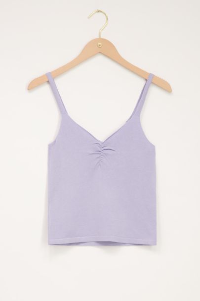 Lila top met fijne rib & V-hals