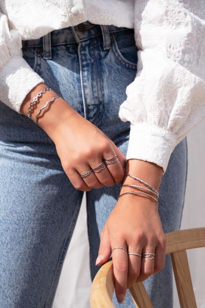 Twisted pattern mix ring narrow