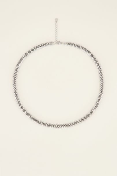 Thick chain necklace