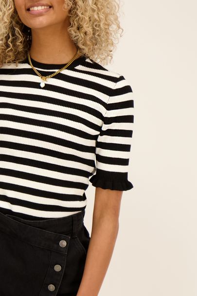El cuarto igual Púrpura Tops met korte mouwen | Shop ze hier | My Jewellery
