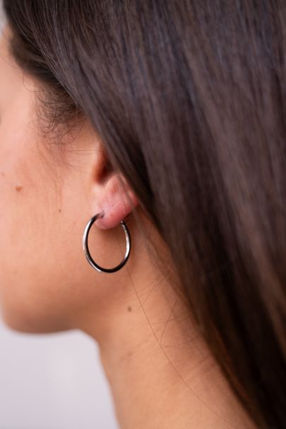 Basic earrings minimalist medium