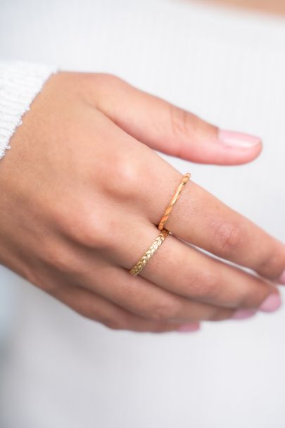 Bague torsadée orange 