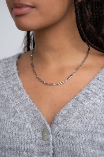 Necklace with large square chains