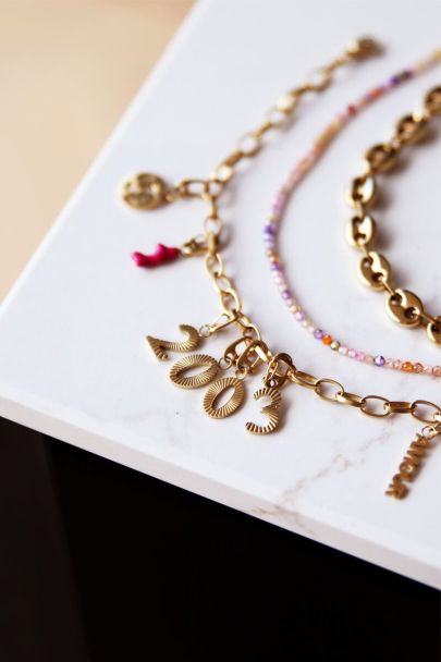 Moments number charm