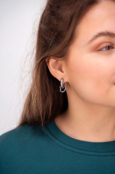 MOOD-Ohrringe mit silberfarbenen Perlen