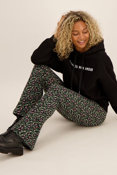 Pantalon flare multicolore avec imprimé paisley