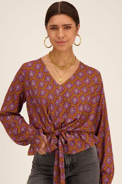 Multicoloured top with bohemian print and belt