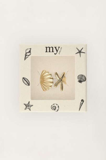Ocean ring with seashell and starfish