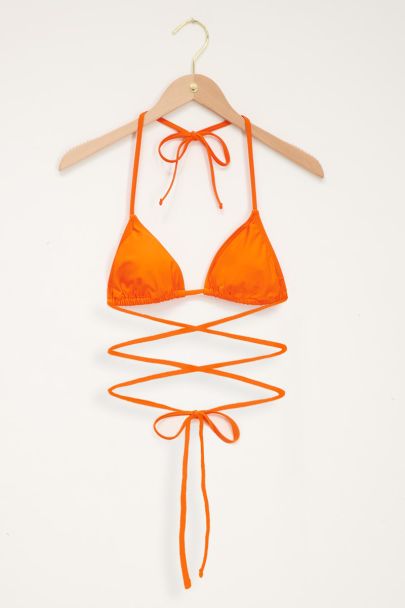 Oranje triangel bikini top met strikdetail